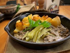 斯特罗加诺夫炖鸡肝-Lozhki-ploshki