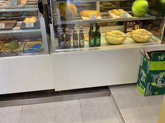 面包甜点陈列柜-猫王榴莲世家(三里屯SOHO商场店)