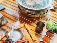 -叽叽扎扎烤肉场(生态城万达店)