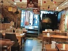 大堂-三个大叔烤羊肉串·炭炉砂锅菜(西三旗店)
