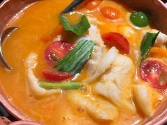 版纳野果酸汤鱼-云海肴·汽锅鸡·云南菜(美罗城店)