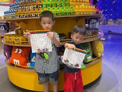 -m豆巧克力世界(上海世茂广场店)