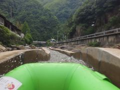 -安吉龙王山峡谷漂流