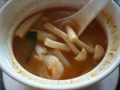 冬阴功汤-忘忧草融合私房菜(红鼎国际店)
