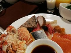 -圣丰索菲特·2 On 988 Café 自助餐厅