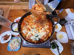 -亲昵春川鸡排(韩国美食街店)