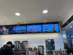 -CoCo都可(湖滨银泰店B区店)