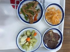 -陇兴楼(西安咸阳国际机场店)