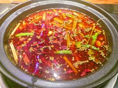 贡椒木姜锅-小饕荟雅安贡椒鱼鲜馆(广福桥店)
