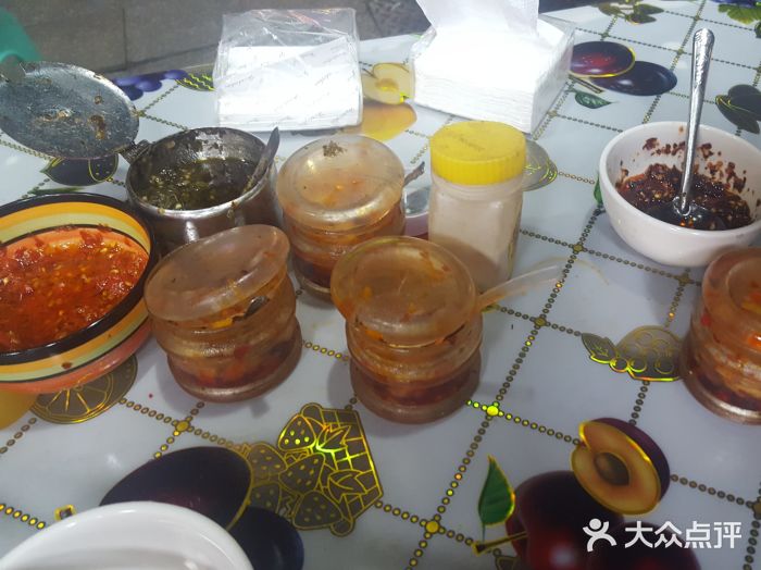 李记特色罐罐米线(重庆中环大厦店)图片
