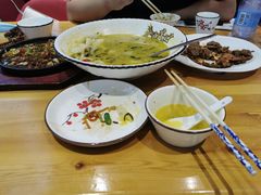 -肘子酥·天津菜·特色捞面(德云社店)