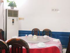 包厢-六弟特色小馆(人民新村店)