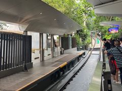 -山顶缆车