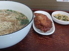 -百年老字号·观振兴蟹黄面·三虾面·苏式面(观前街富仁坊巷店)