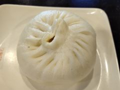 三丁大包-大龙汤包