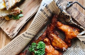 Spicy Sour Fried Chicken Wings