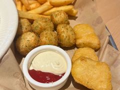 -菲滋意式餐厅(富阳东方茂店)