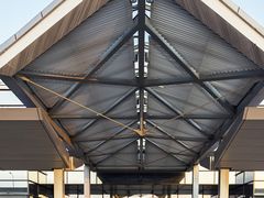 -上海中航虹桥机场泊悦酒店