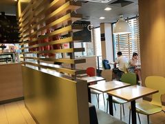 大堂-麦当劳(王顶堤店)