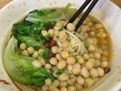 -萍记·鲜肉泡菜粉·非遗襄阳牛肉面