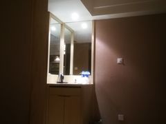 -南京双门楼宾馆(盐仓桥地铁站阅江楼店)