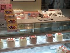 -花花卷卷·鲜食蛋糕(静安久光百货店)