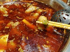 -肖肖酸萝卜鱼火锅(总店)