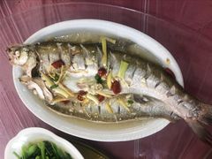 清蒸白鱼-小陆莲花蟹园农家乐(莲花岛店)