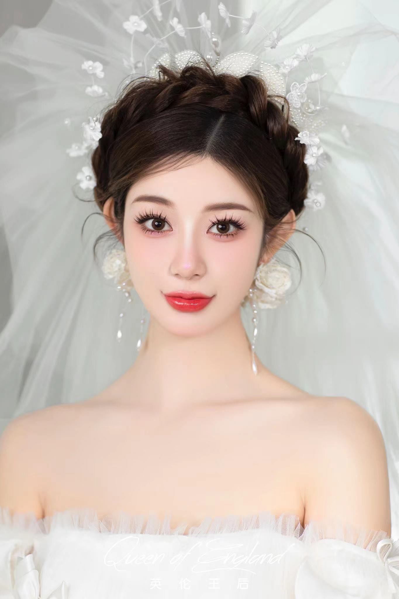 点击率超高的纯欲系新娘造型～蓬蓬头纱搭配