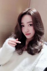 -天下皇剪新潇洒美容美发
