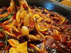 -鸿顺老铁锅美蛙鱼府(解放碑店)