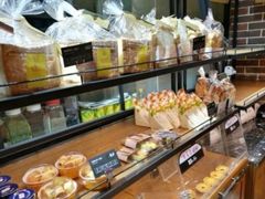 面包甜点陈列柜-福晶园益生菌蛋糕面包(紫荆山店)