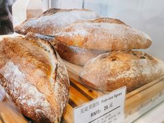 无花果面包-老梦面包 CHEZMOREL(三源里店)