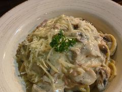-SISTERS BAR RESTAURANT川意酒馆(嘉善老市H楼店)