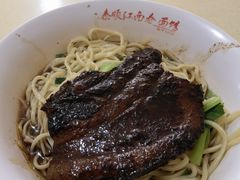 大肉面-泰顺江南春面馆