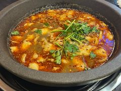 -灶知轩湘西石锅鱼(万佳广场店)