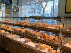 面包甜点陈列柜-新侨三宝乐面包店(崇文门店)