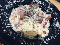 奶油培根意面-HELLO 27 意面·沙拉·帕尼尼