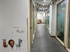 -i2青少儿英语(爱加星悦荟店)