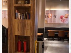 大堂-吕氏疙瘩汤·新鲁菜(济南万象城店)
