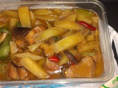 -灿阳斋黄焖鸡米饭(鸣新东路店)