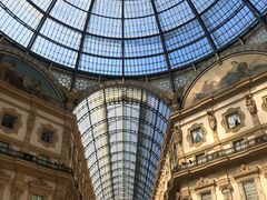 -文艺复兴百货(米兰大教堂广场店)