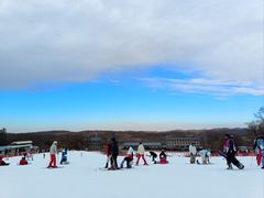 -庙香山滑雪场