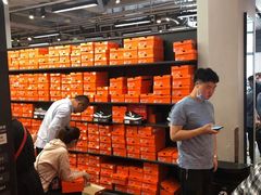 -NIKE上海青浦优选体验店
