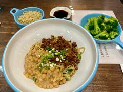 -何必是家面馆 HB noodles&coffee