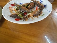 -芦茨金富饭庄·25年老字号·专做稻草鸡