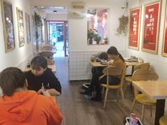 大堂-十三朝牛馍王擀面皮(骡马市店)