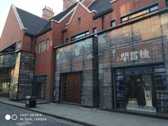 -钟书阁(松江泰晤士小镇店)