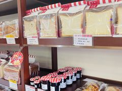 -红宝石·鲜奶小方·海派西点房(金杨店)