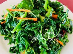 拌野菜-北京龙庆四季香农家饭庄·灶台鱼·碳烤虹鳟鱼(龙庆峡店)